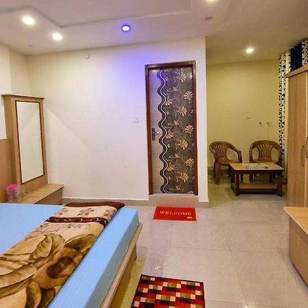 Mohan Home Stay Далхаузи Экстерьер фото