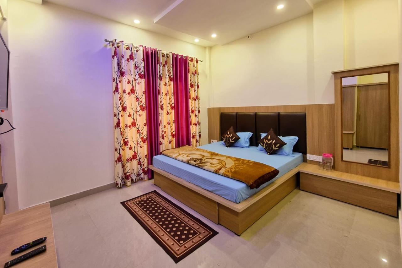 Mohan Home Stay Далхаузи Экстерьер фото