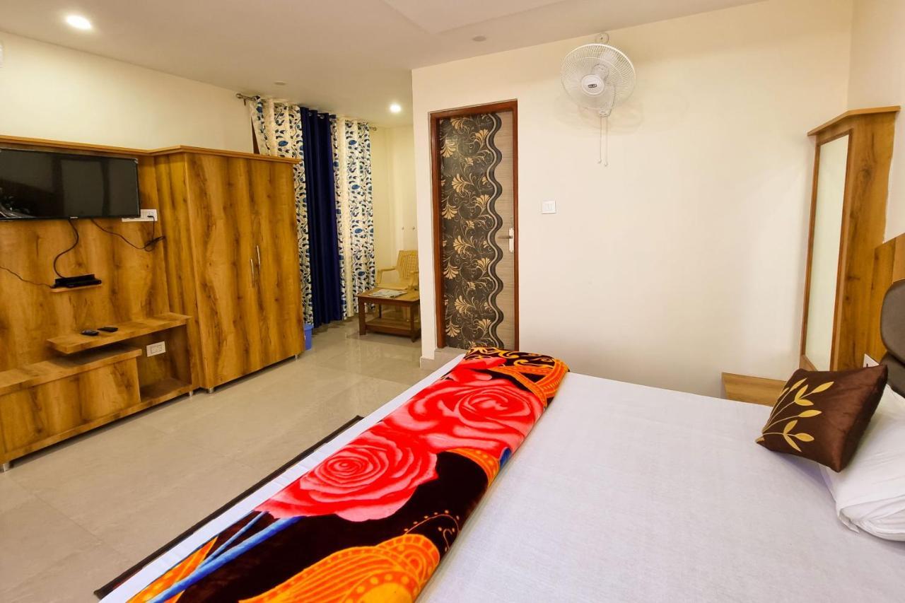 Mohan Home Stay Далхаузи Экстерьер фото