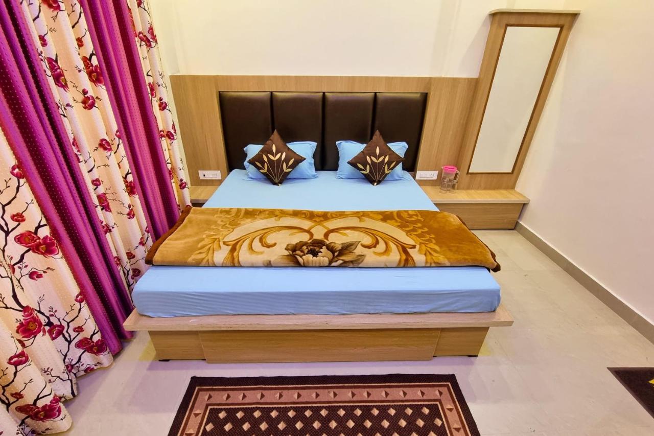 Mohan Home Stay Далхаузи Экстерьер фото
