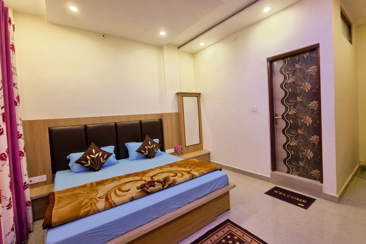 Mohan Home Stay Далхаузи Экстерьер фото