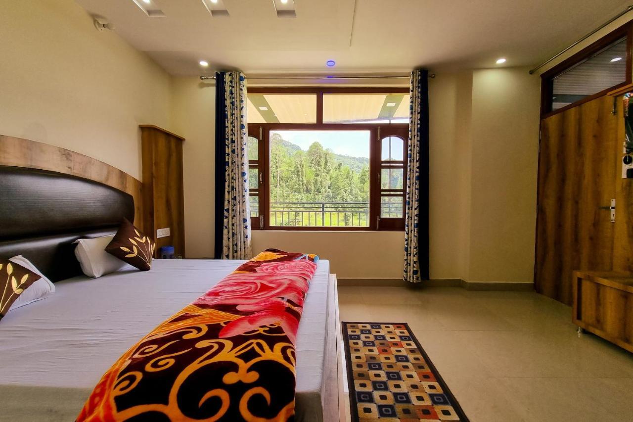 Mohan Home Stay Далхаузи Экстерьер фото